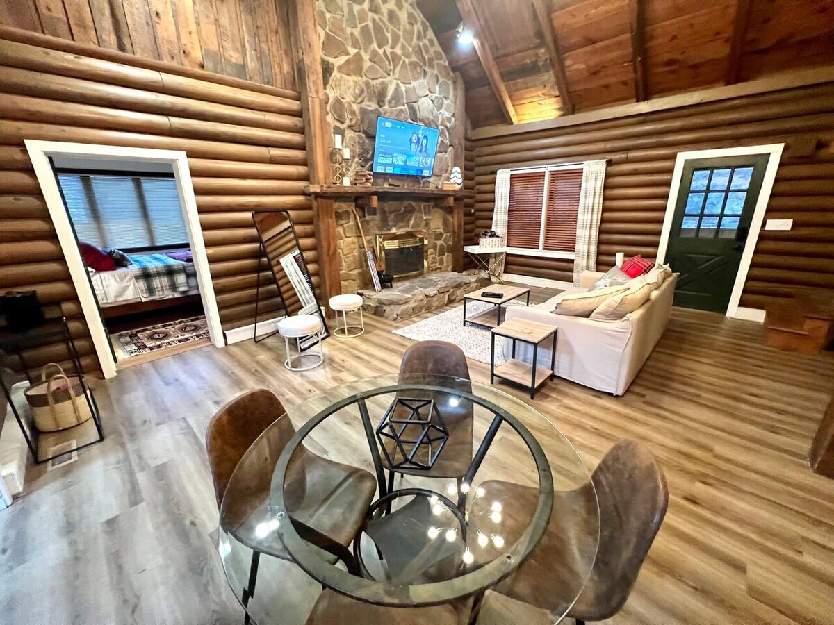 Twn Mtn Cabin