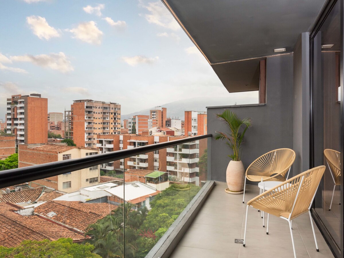 w*| Impressive 3BR with Balcony in Laureles