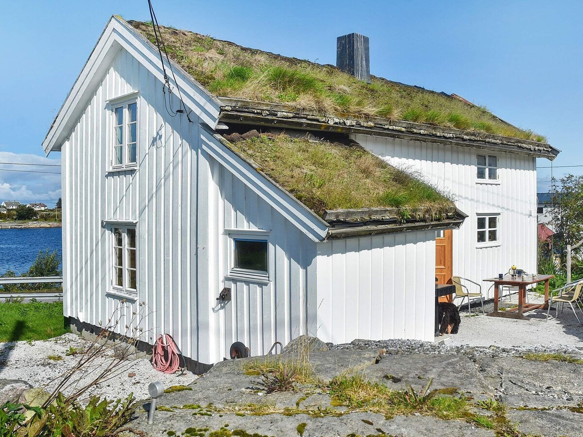 7 person holiday home in averøy