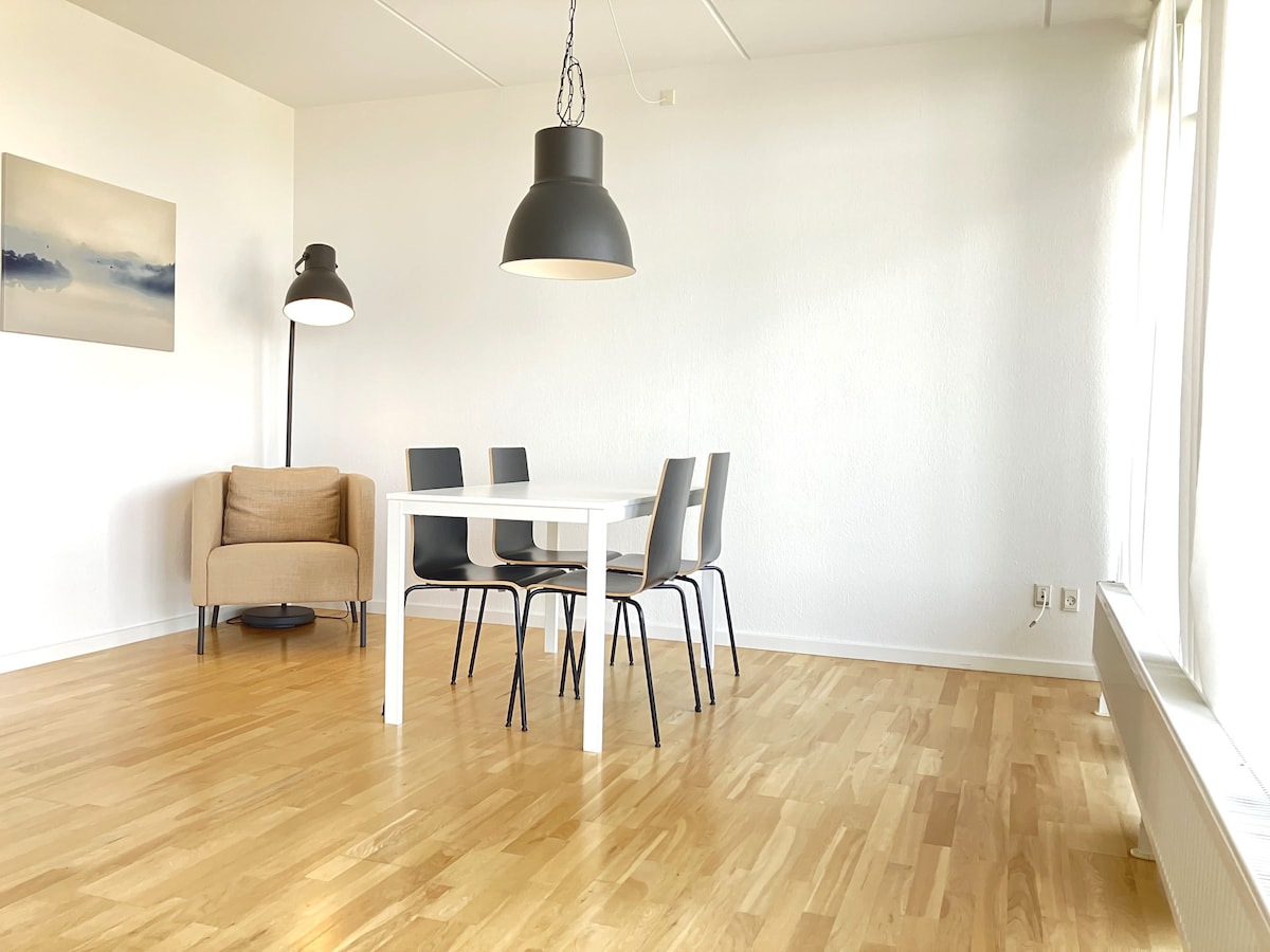 Three-bedroom apartment located in Vejle.