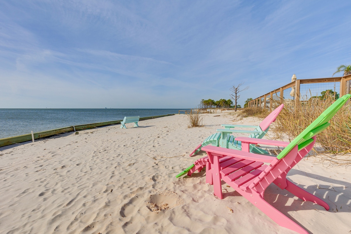 Updated Dauphin Island Condo w/ Pool & Gulf Views!