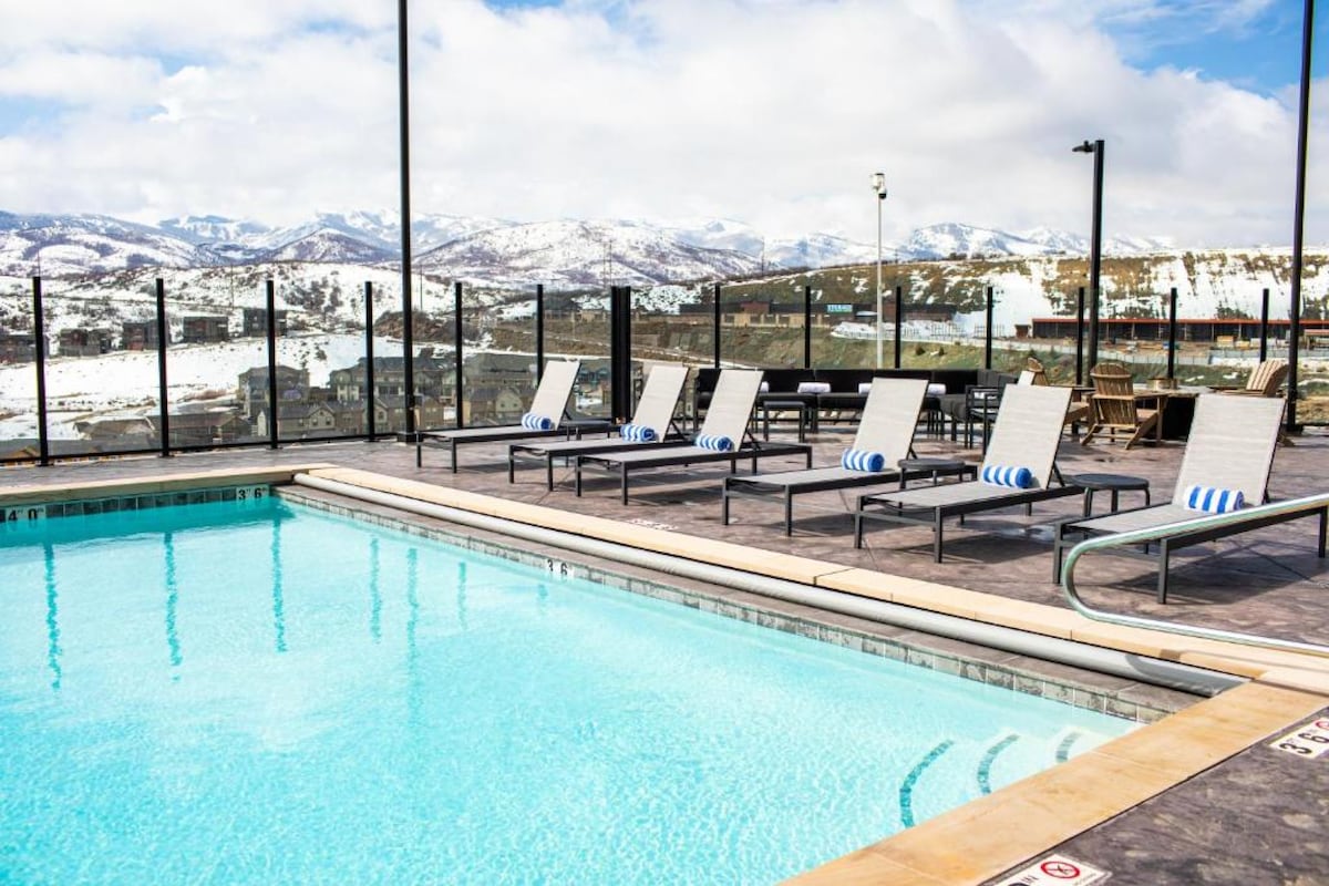 Scenic Mountains | Skiing. Outdoor Pool