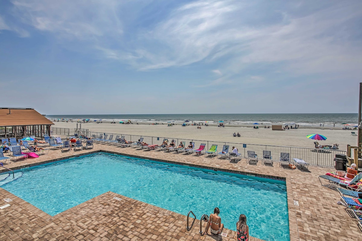 Oceanfront Myrtle Beach Studio w/ Pool Access!