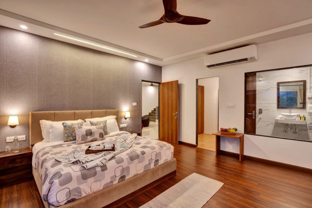 Horizon: Luxurious and regal 5-BR Villa in Udaipur