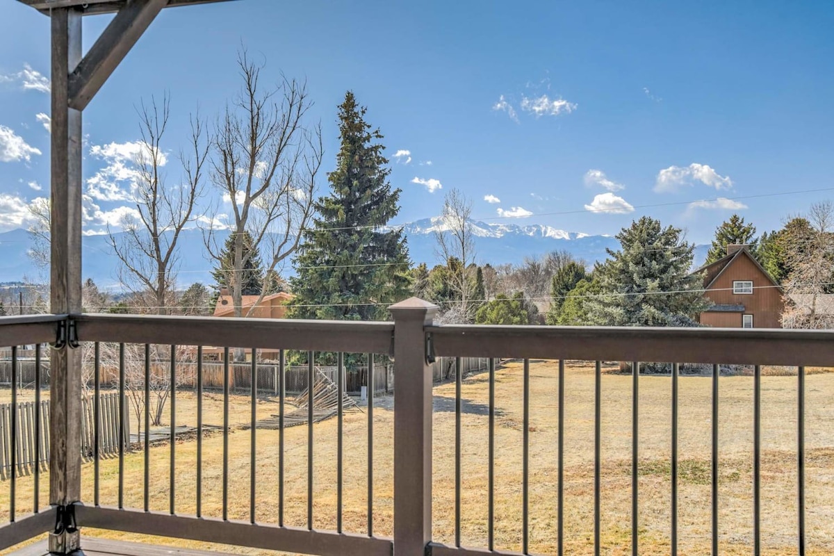 5BR House with Hot Tub, Peak Views in Colorado Spr