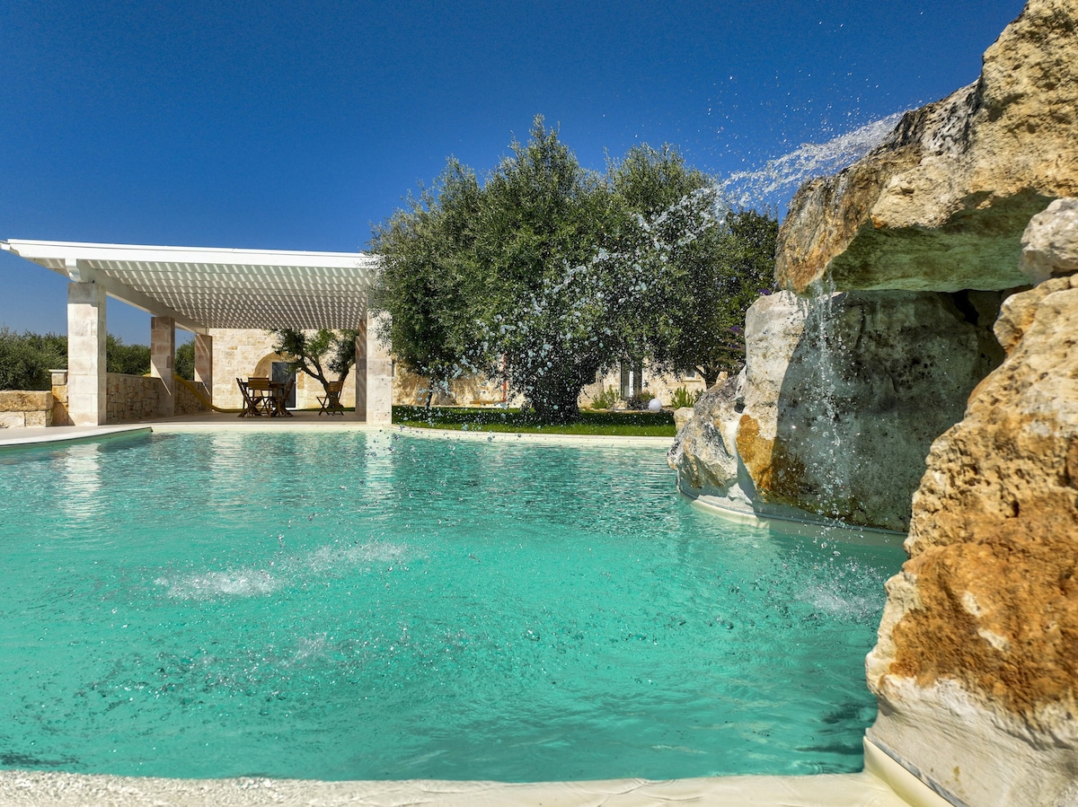 Trulli Petrantiqua con piscina