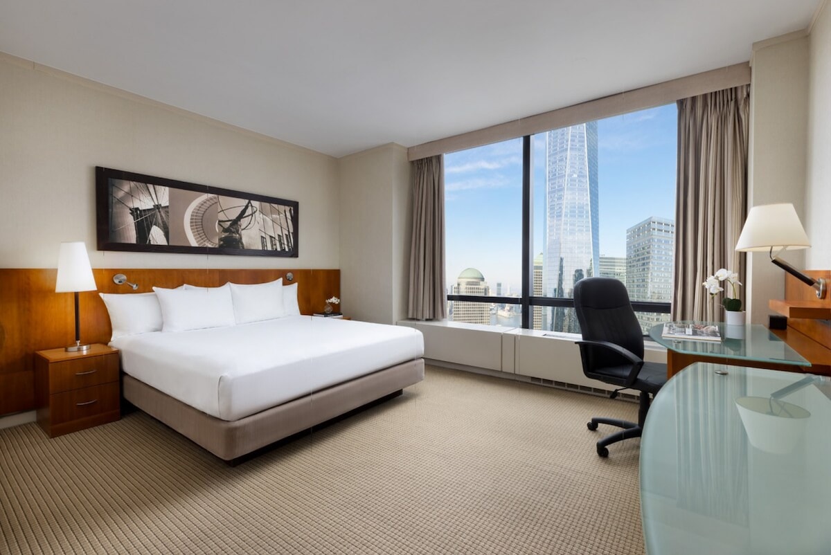 1 King bed with Skyline views in Lower Manhattan
