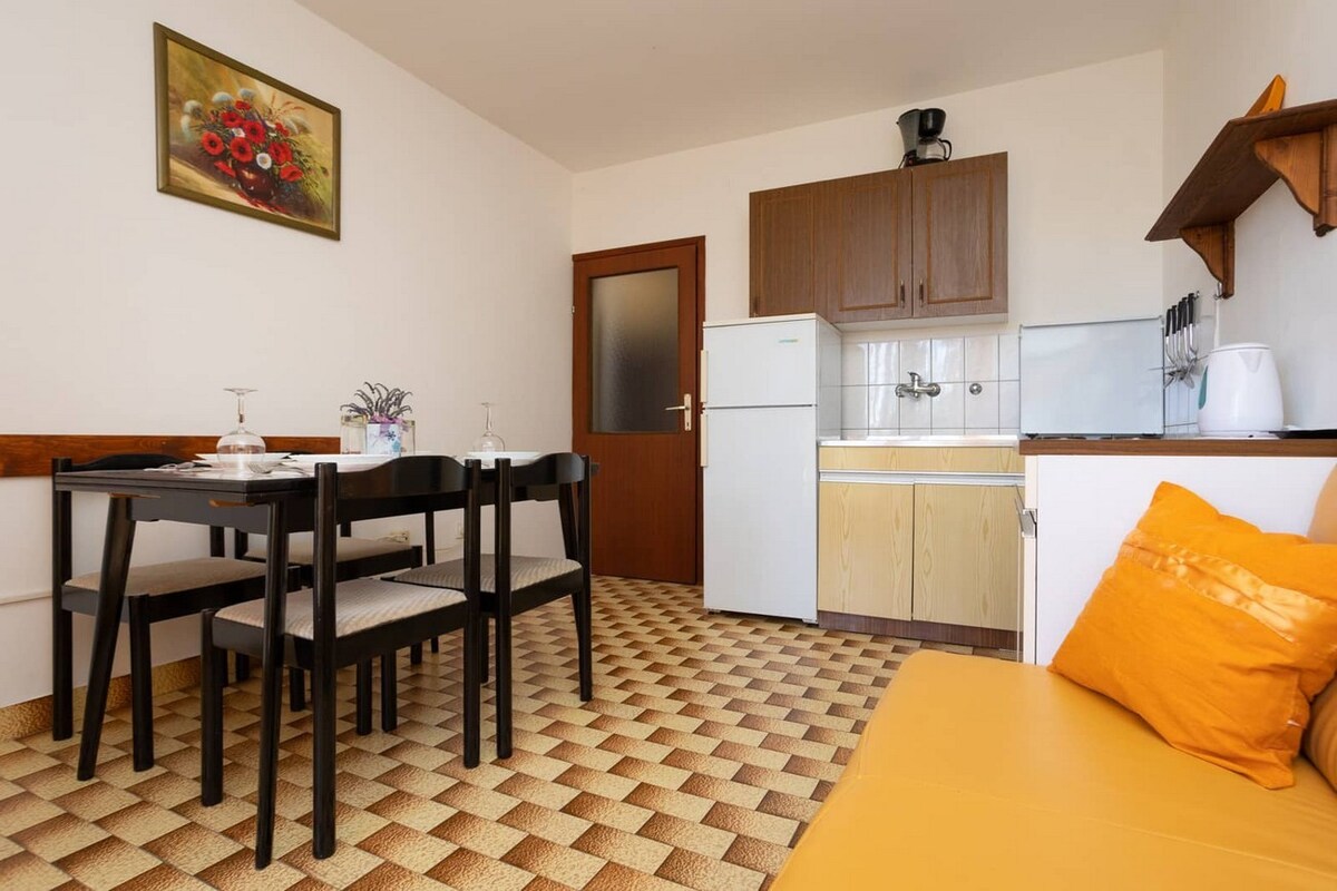 A-21861-a Two bedroom apartment with balcony