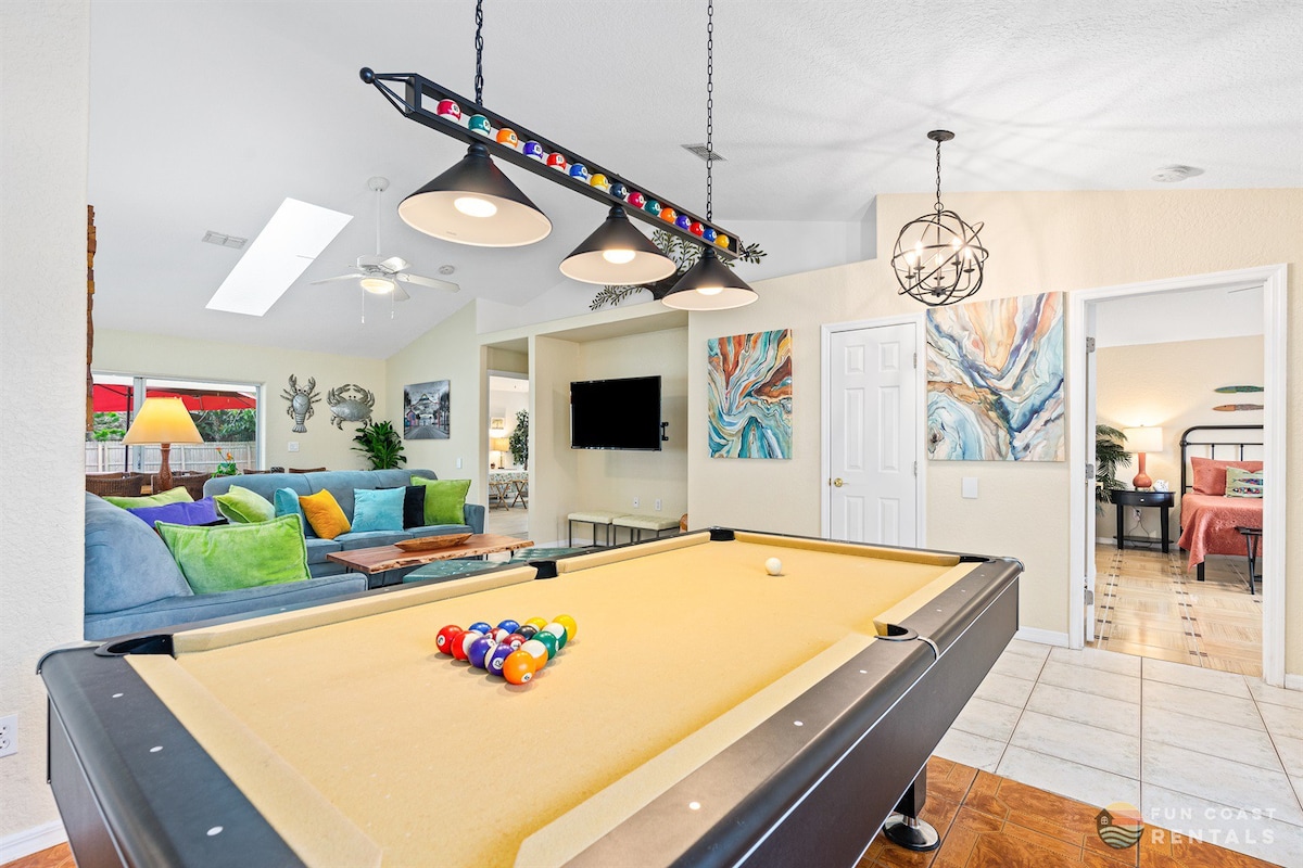 Pool Table, Ping Pong & Yard! STEPS to the Ocean!