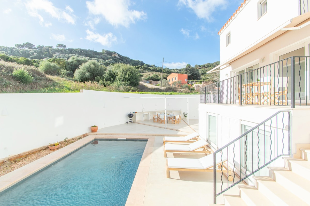 Casa Lluminosa, fabulosa y moderna casa de pueblo