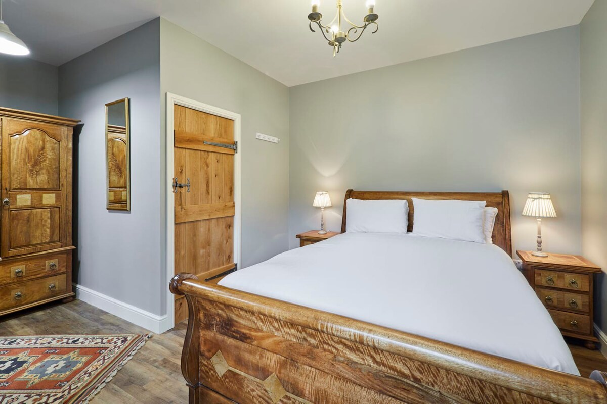 Host & Stay | Butterfly Cottage