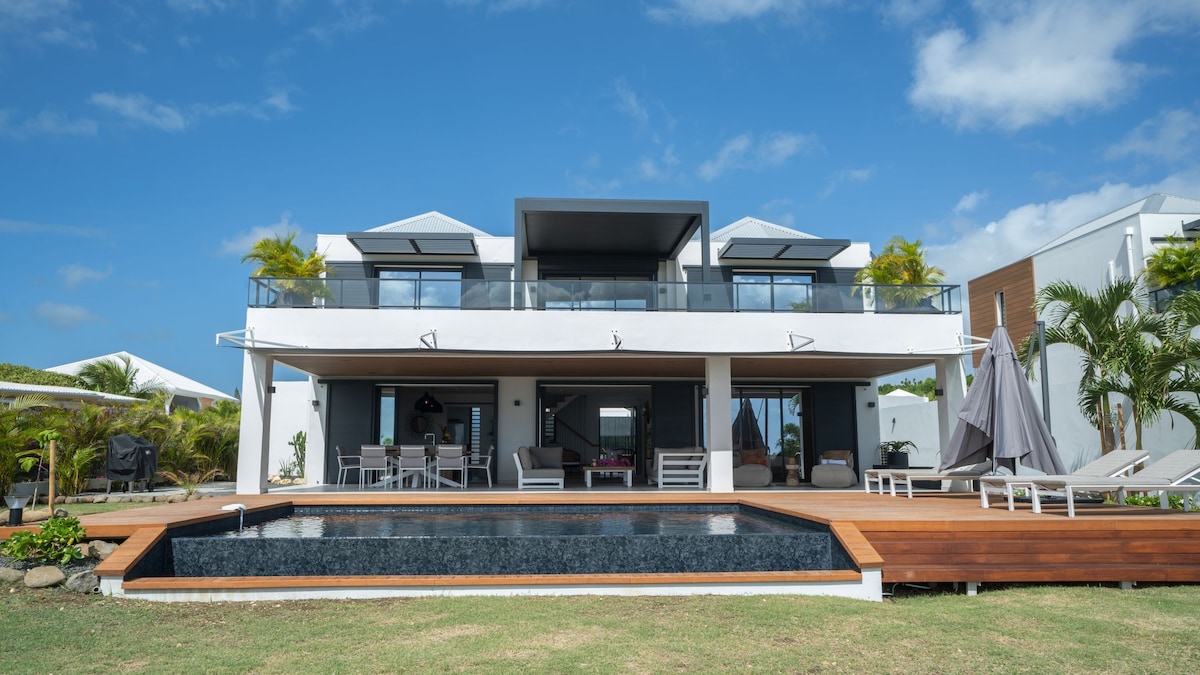 Villa Sable d'Or: Luxe, Vue Mer, Piscine à Déborde