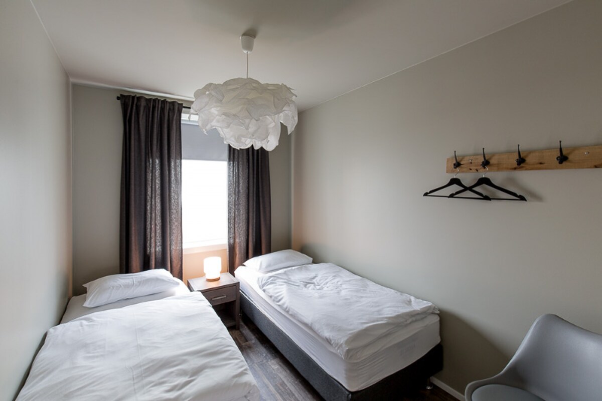 Modern Three-Bedroom Apartment - Acco Luxury