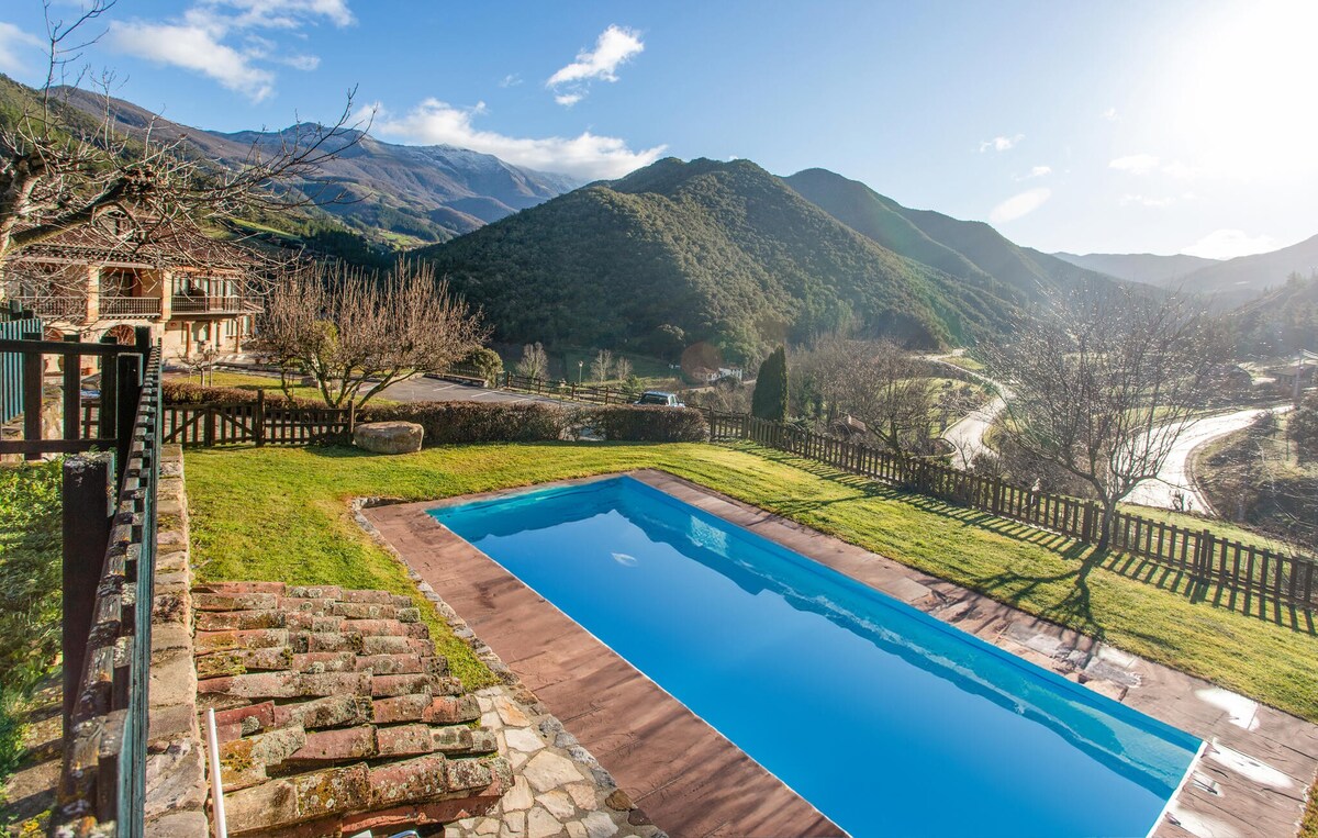 1 bedroom awesome home in Cabezon de liebana