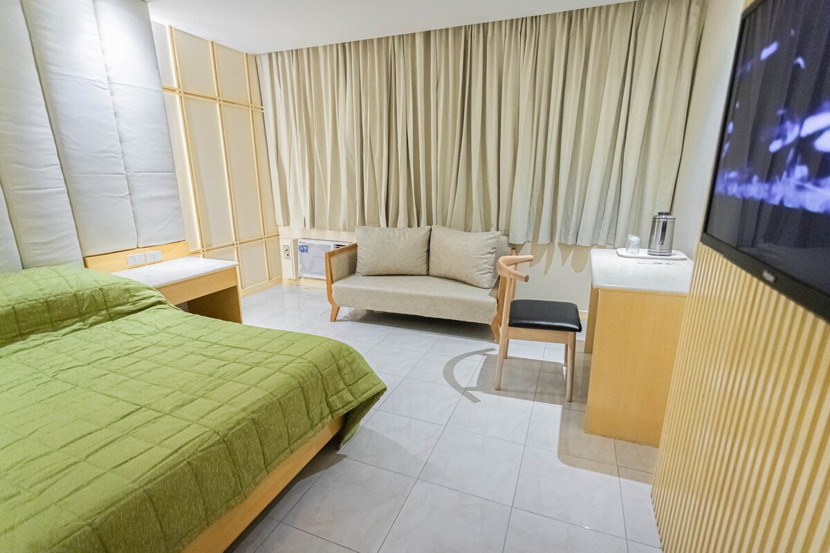 Etsu酒店是情侣的理想单间公寓。住宿并放松身心