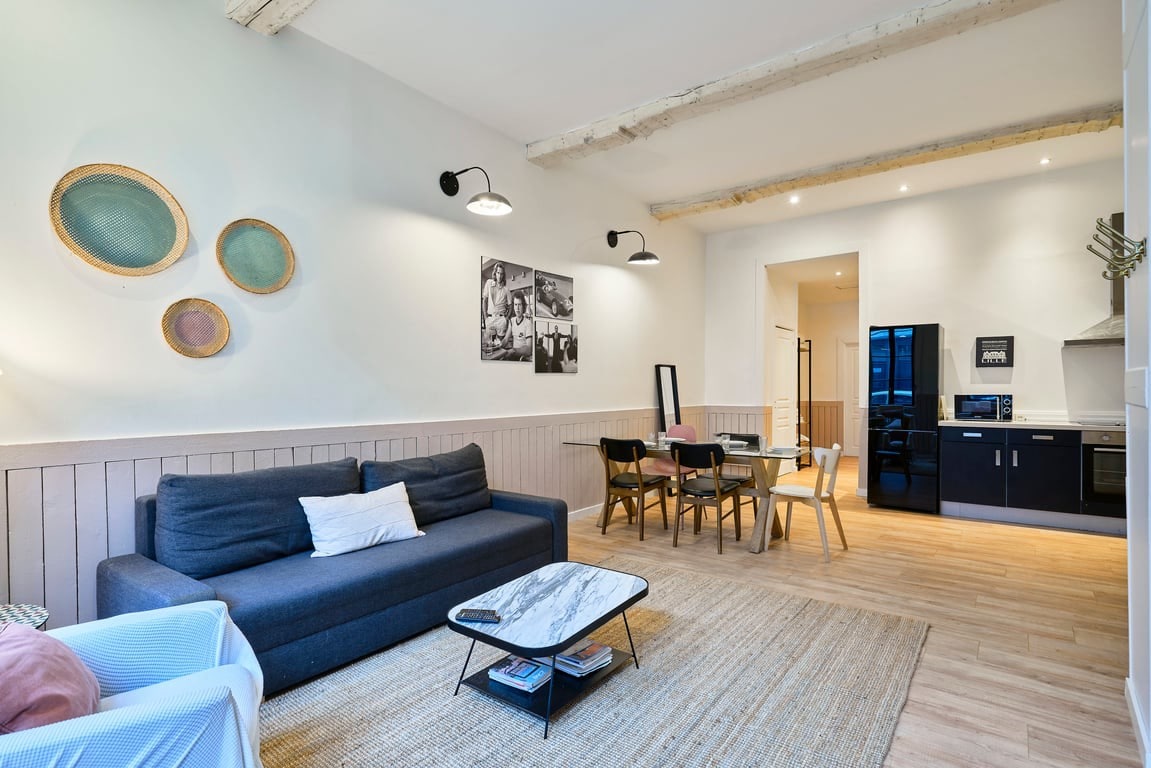 Old Lille: charming renovated apartment