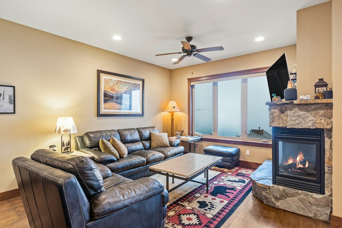 4BR Ski In/Out Lakeview Schweitzer Mountain