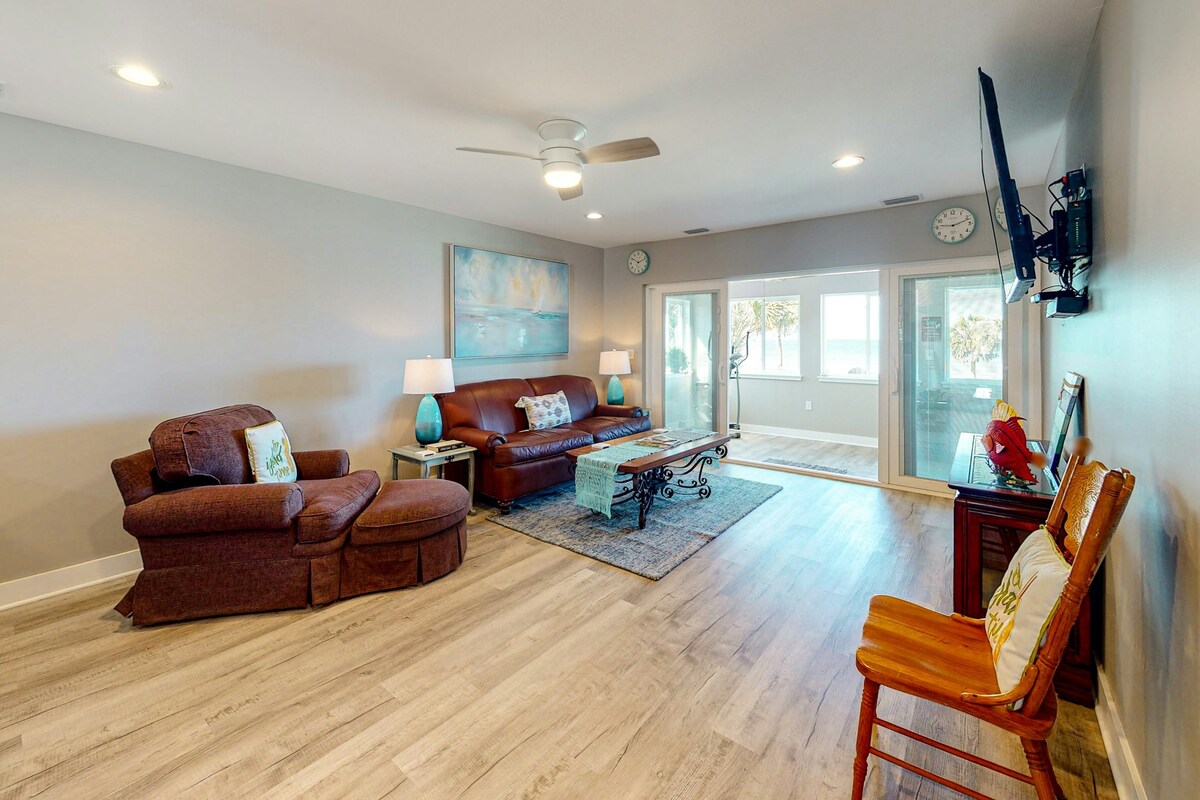 Updated 2BR Oceanview | Patio | Firepit