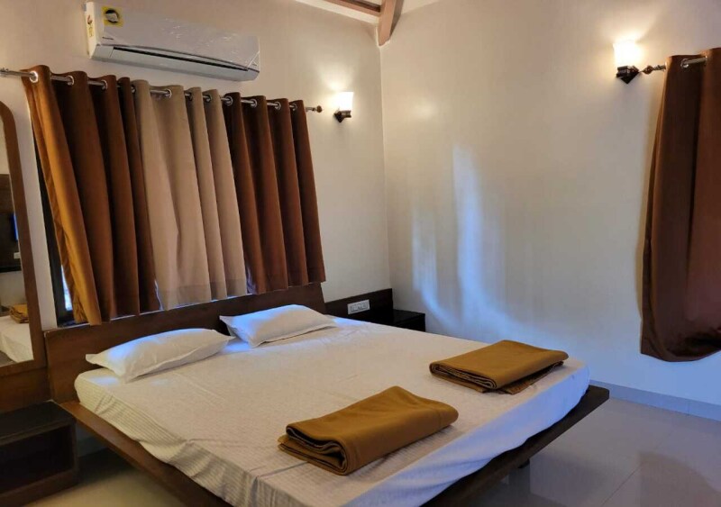 Deluxe Room with Breakfast at Alibag