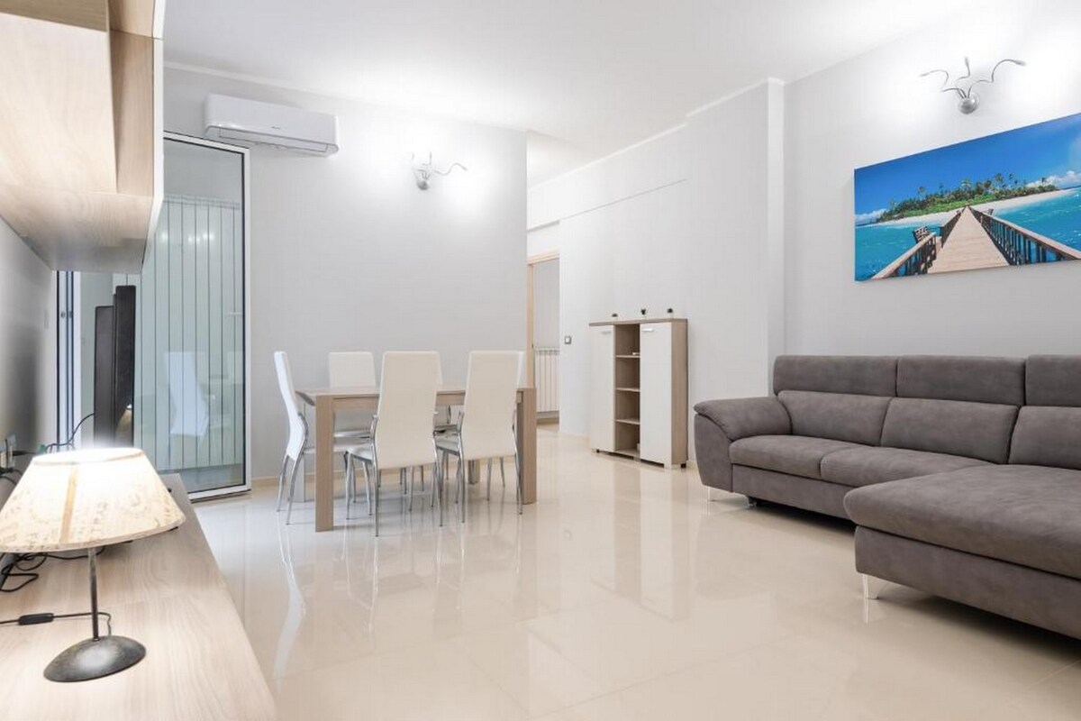 Trendy Apartment close to the beach