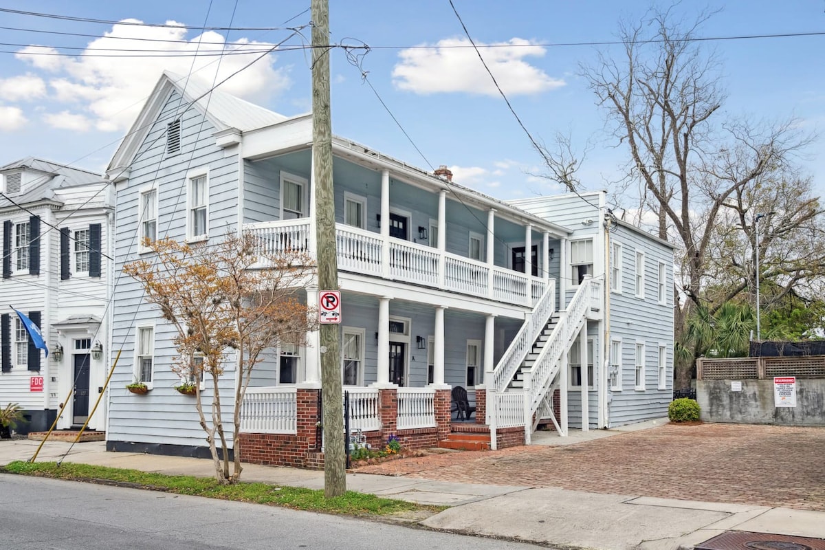 Entire Home Rental in Downtown Charleston!