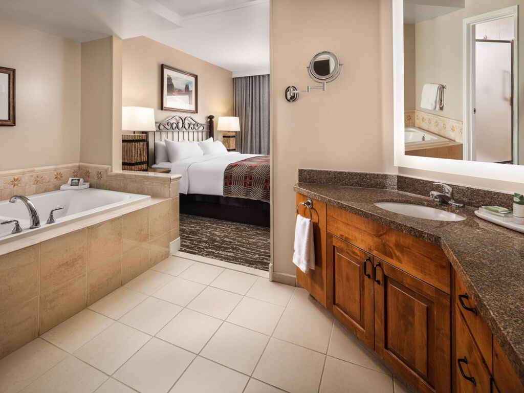 Streamside Resort - 2 Bedroom Condo