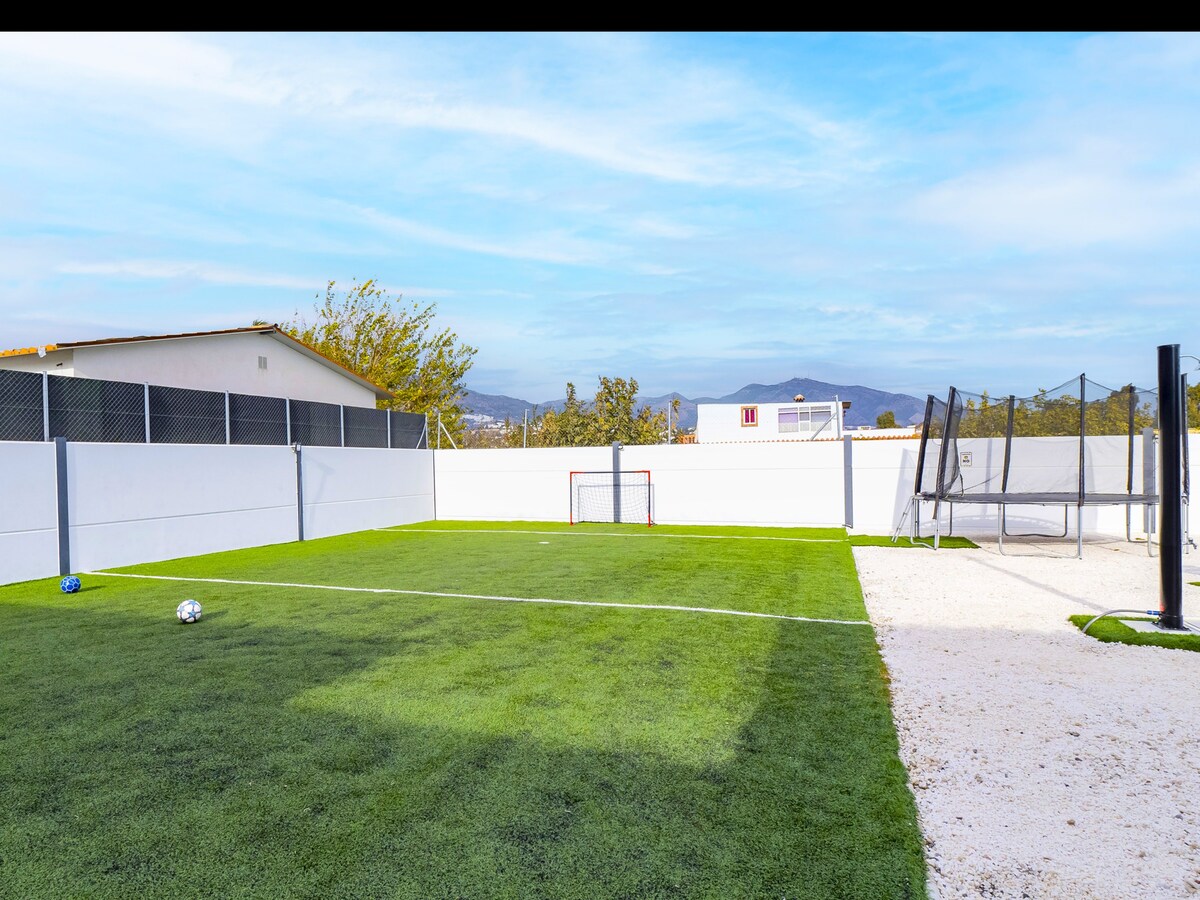 Cubo's Casa Soles & Football field