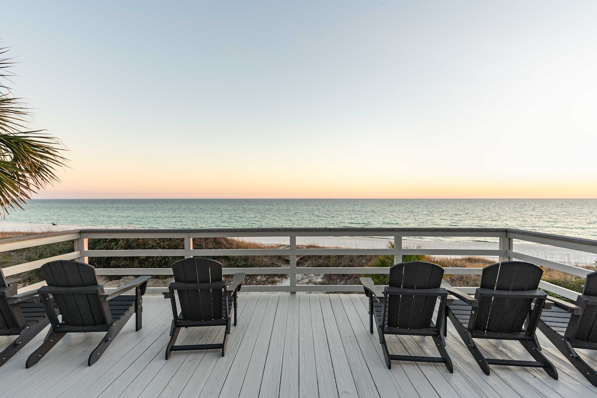 Gulf front, walk to Rosemary Beach, 5BR, gazebo