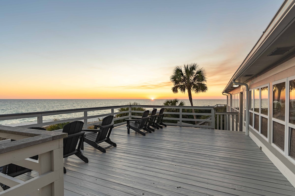 Gulf front, walk to Rosemary Beach, 5BR, gazebo