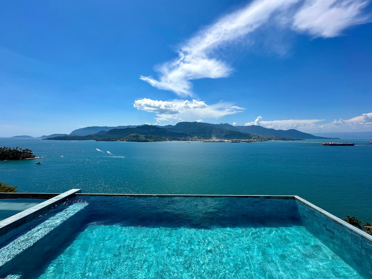 Casa moderna, vista maravilhosa, piscina e jacuzzi