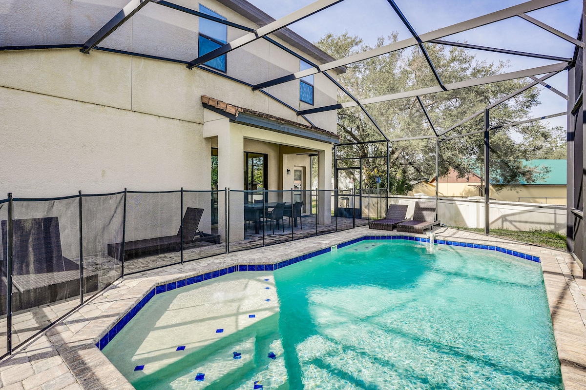 Beautiful Haines City Retreat w/ Private Pool!