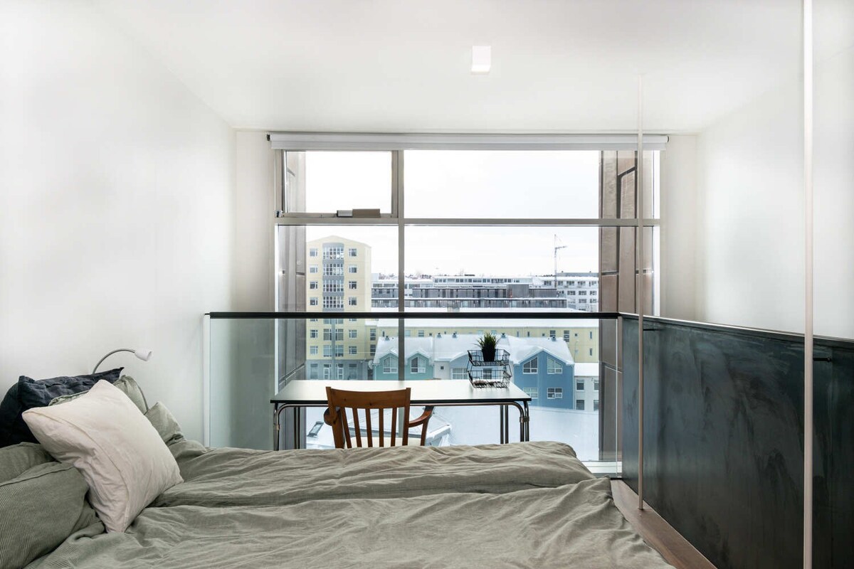 Brietartun - 2 Floors One Bedroom Apartment