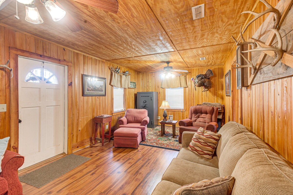 Georgia Lakefront Cabin w/ Fire Pit + Grills!