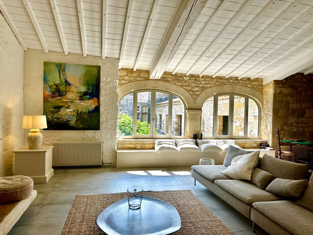 New! Historic Chateau near Uzès, 3 apartments, cou