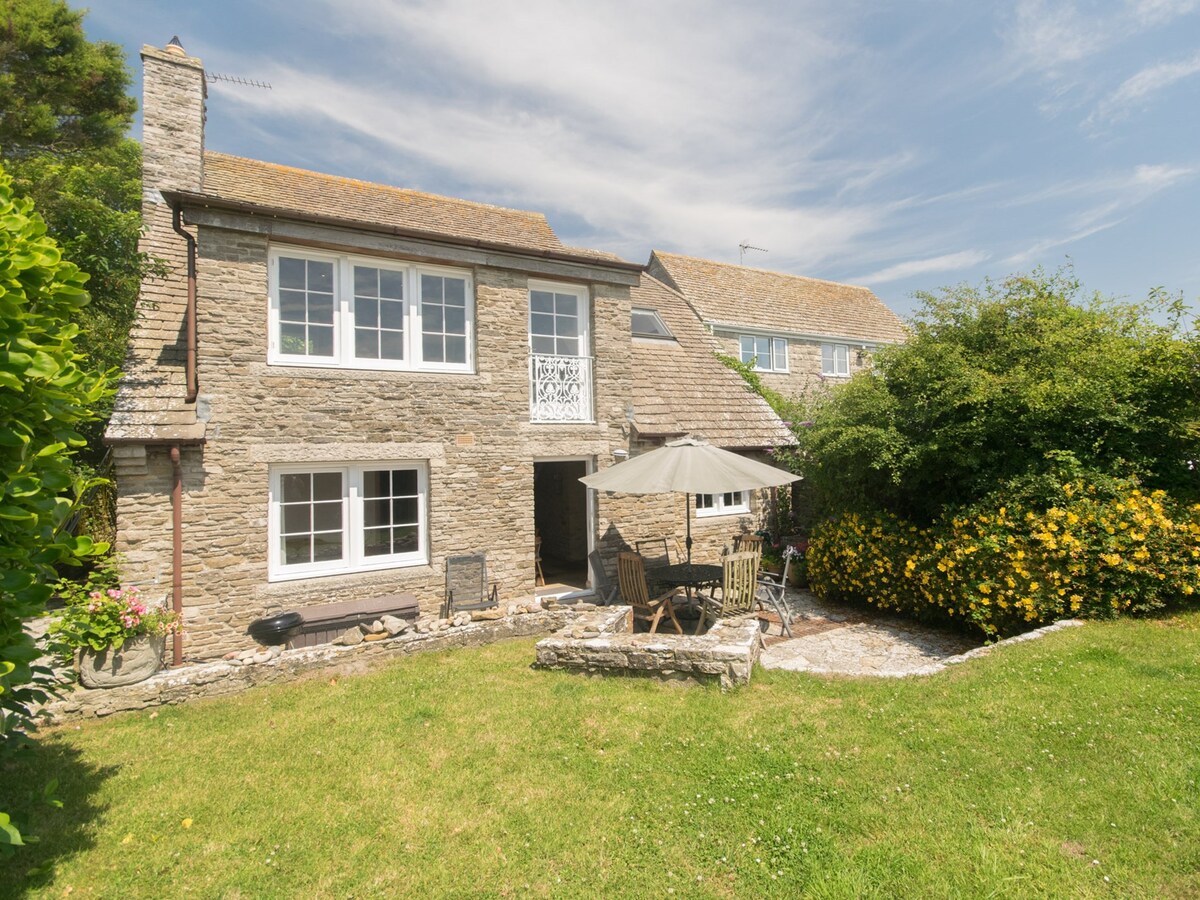 4 Bed in Worth Matravers (DC128)