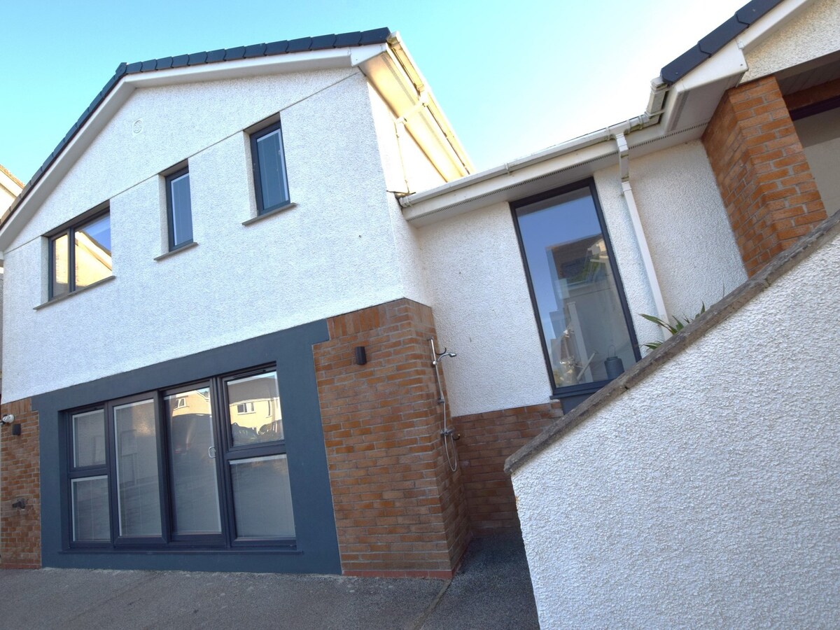 4 Bed in Newquay (89241)
