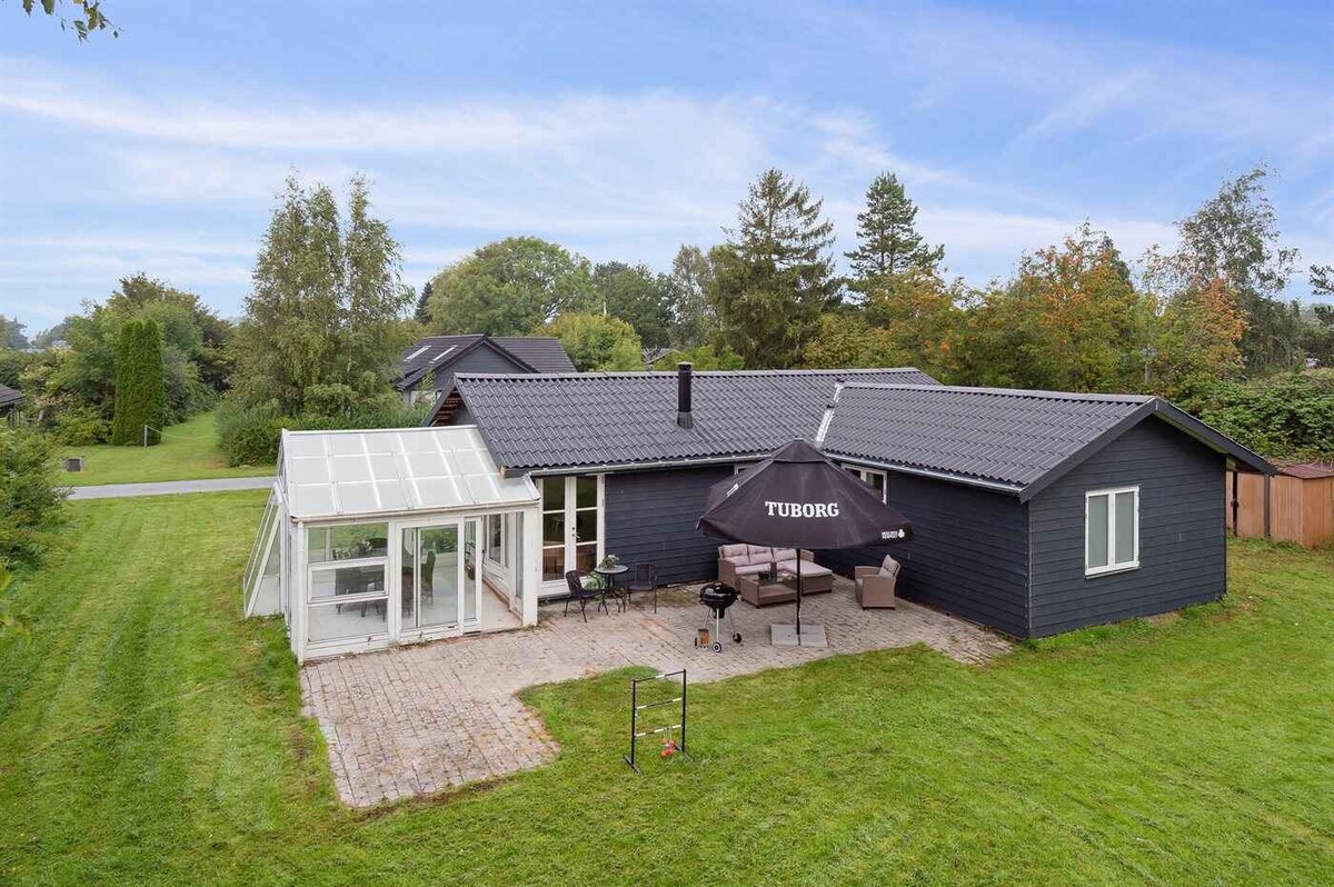 Lovely renovated house with covered terrace