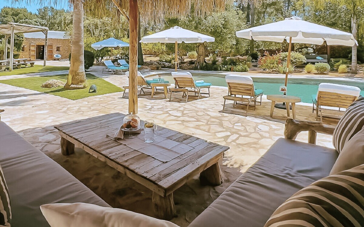 9 Bdr Villas, 2 pools - Ibiza Serenity