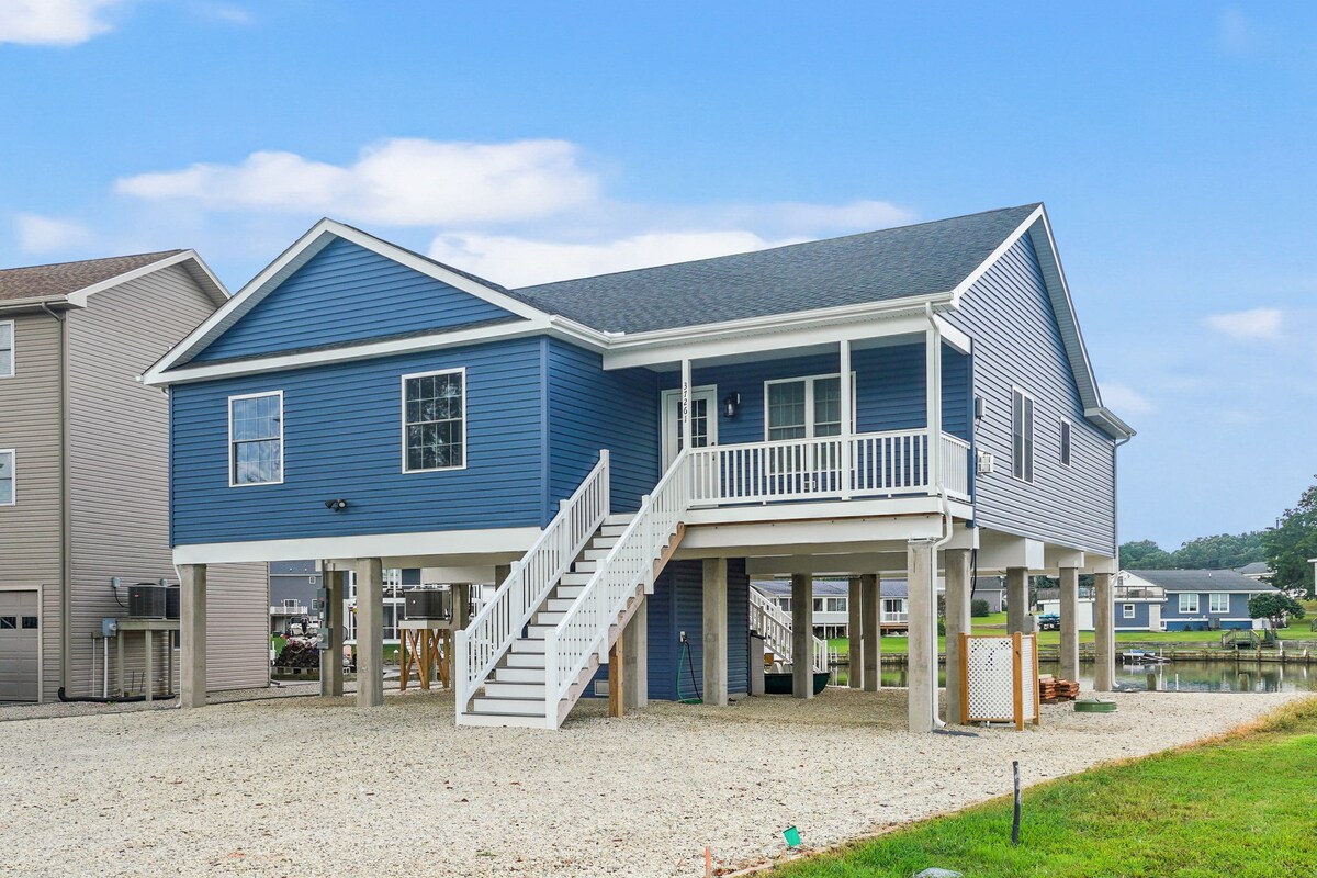 Turtle Bay - Waterfront; Screened porch!