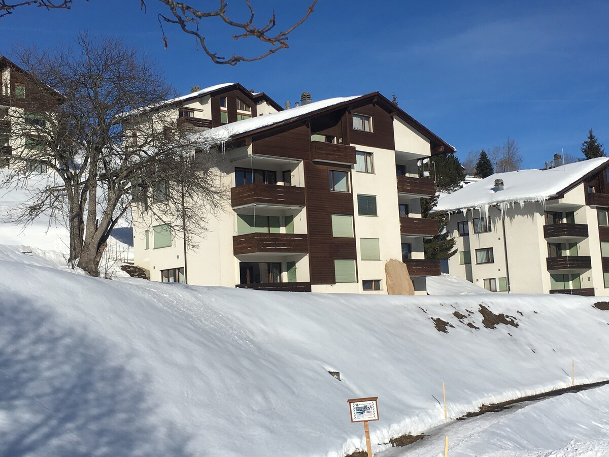 Casa Splendusa - sonnige Wohnung in Brigels