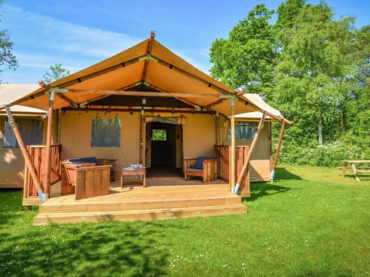 Nice tent lodge with bathroom, near a lake