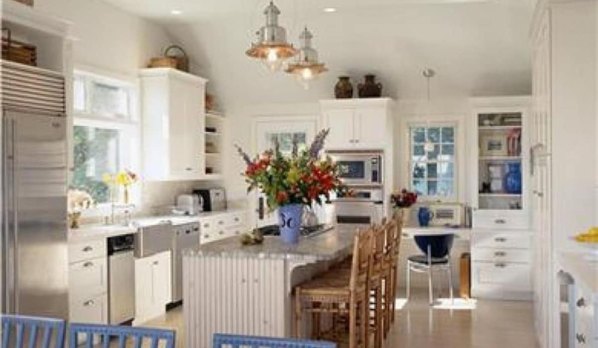 The Chequessett Beach House of Wellfleet