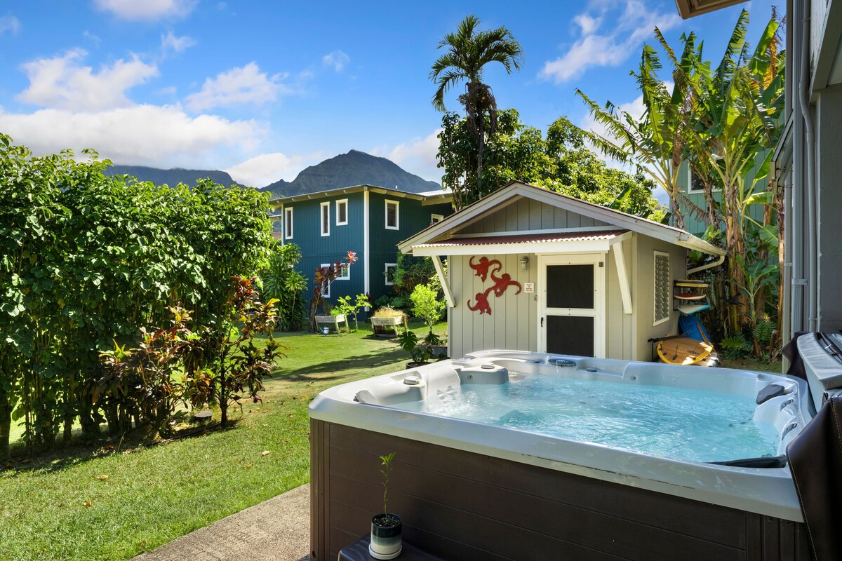 Private Hot tub & Steps from Hanalei Bay