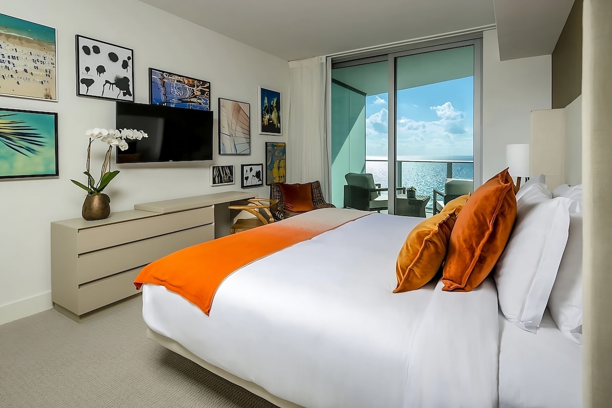 2 Modern Suites Oceanfront Views, Pool Access!