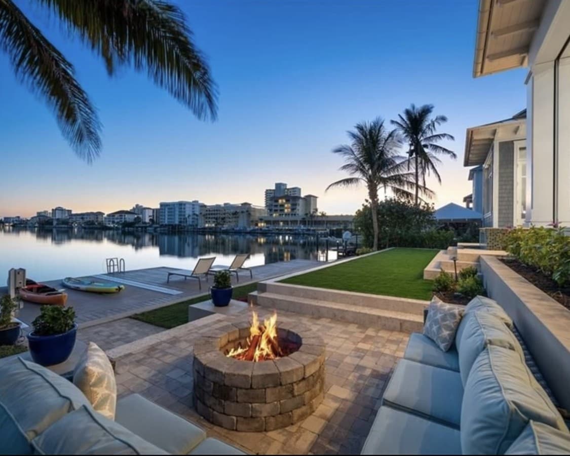 Luxury Bayfront Retreat with Private Beach Access