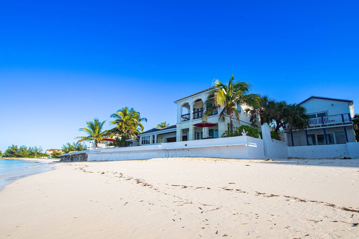 Bahamian Beachfront Villa w Pool