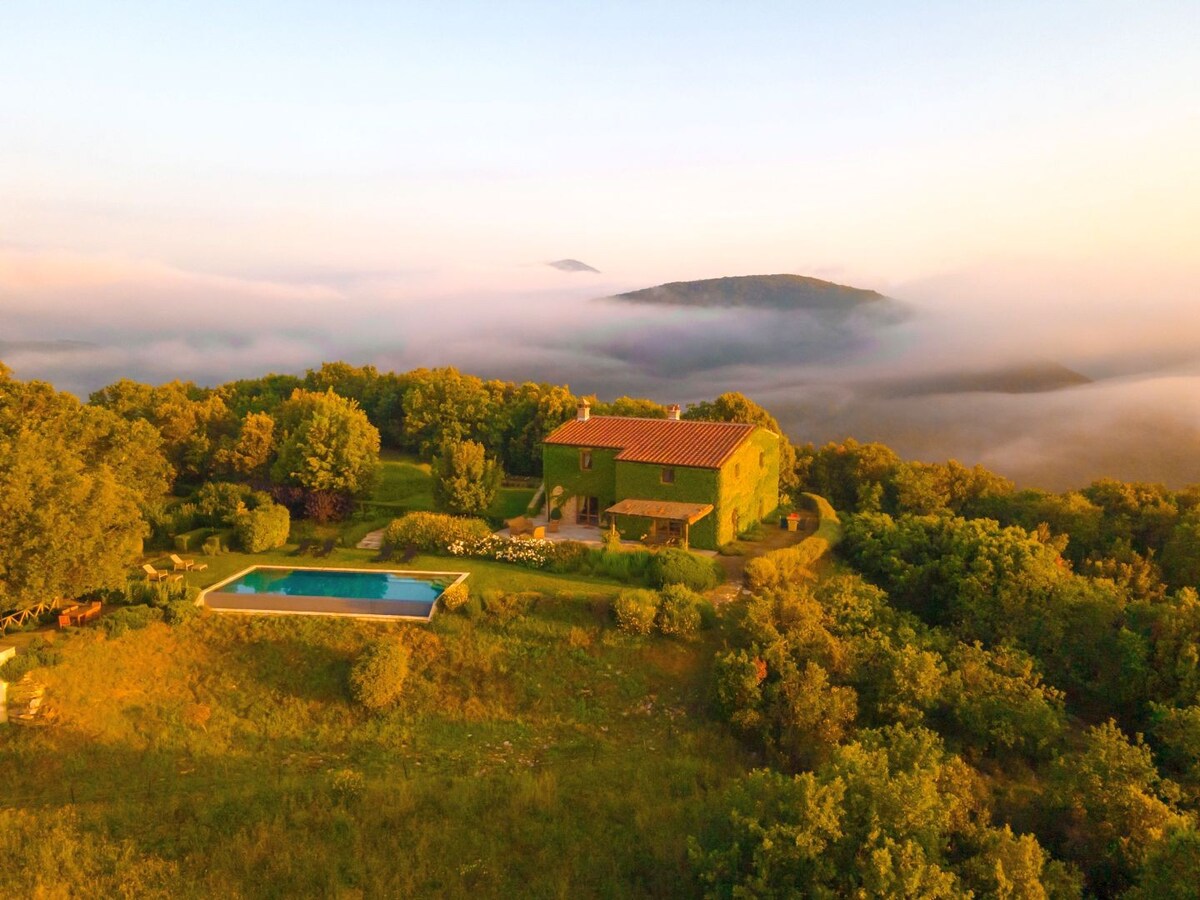 Rustic villa Santa Croce with panorama view