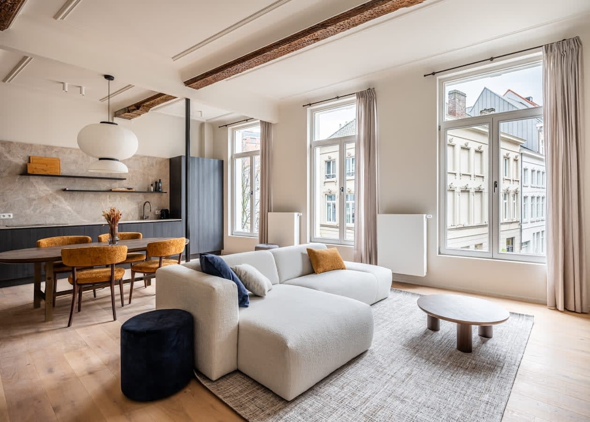 Stylishly renovated apartment with city view