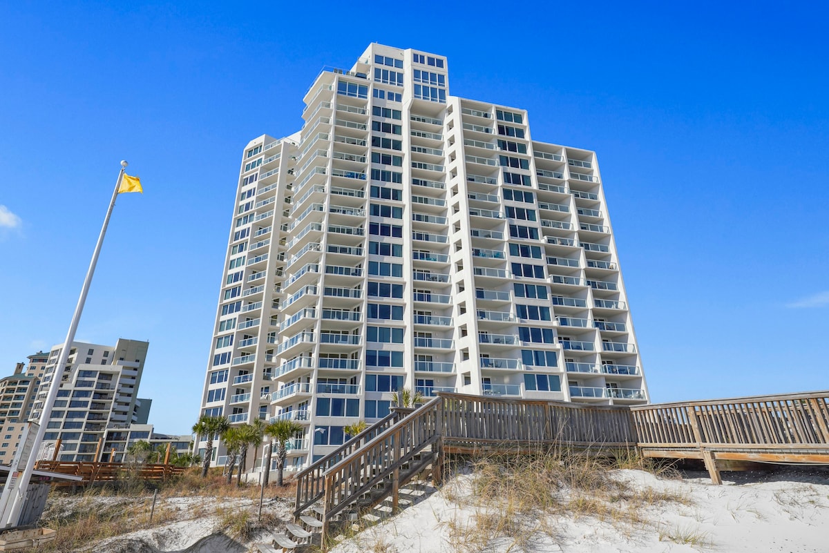 New Listing Beachfront and Poolside1st floor Condo