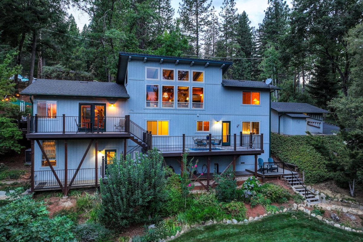 Spacious Colfax Cabin Near Rollins Lake